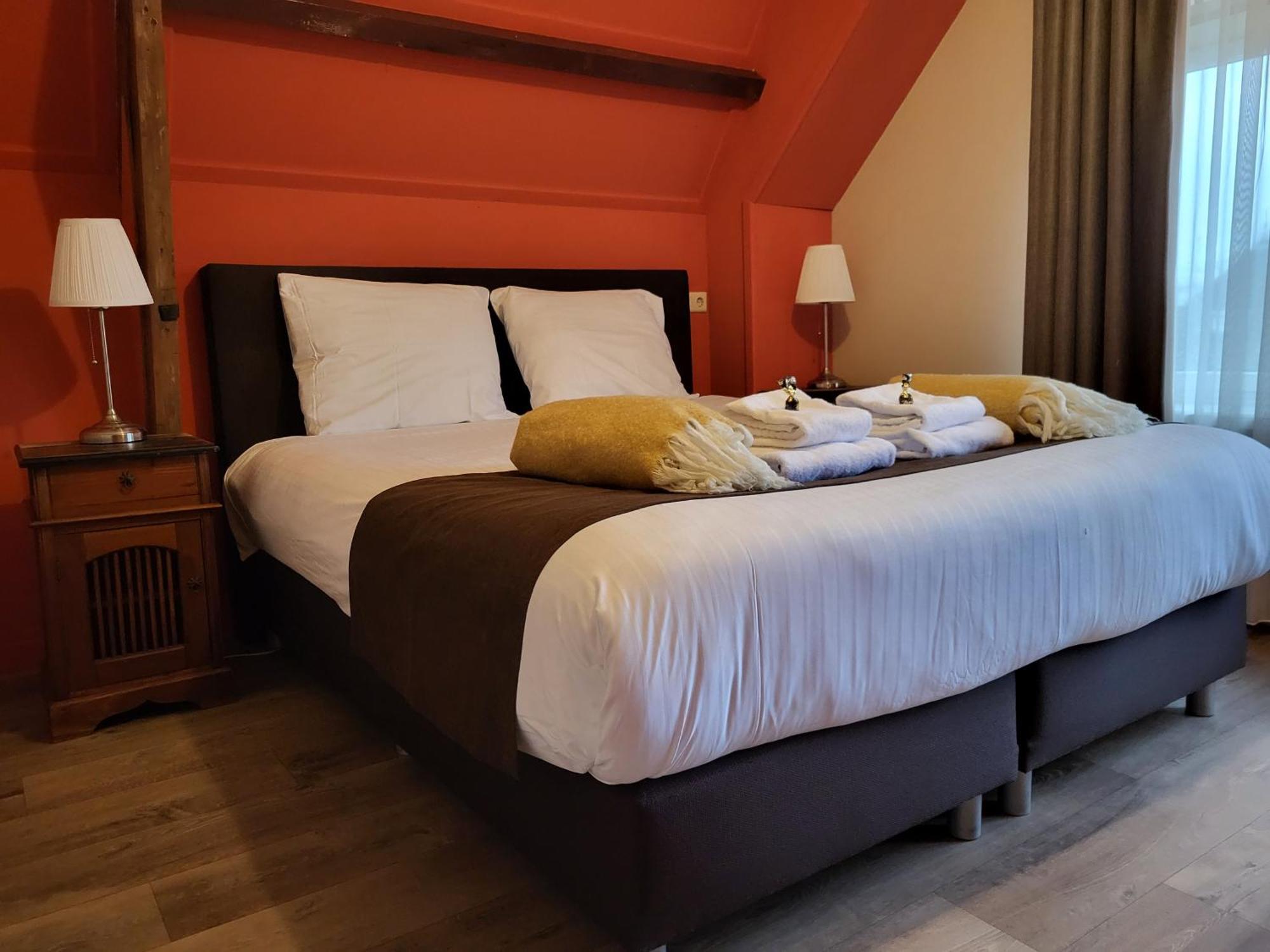 Hotel Stedswal Слотен Экстерьер фото